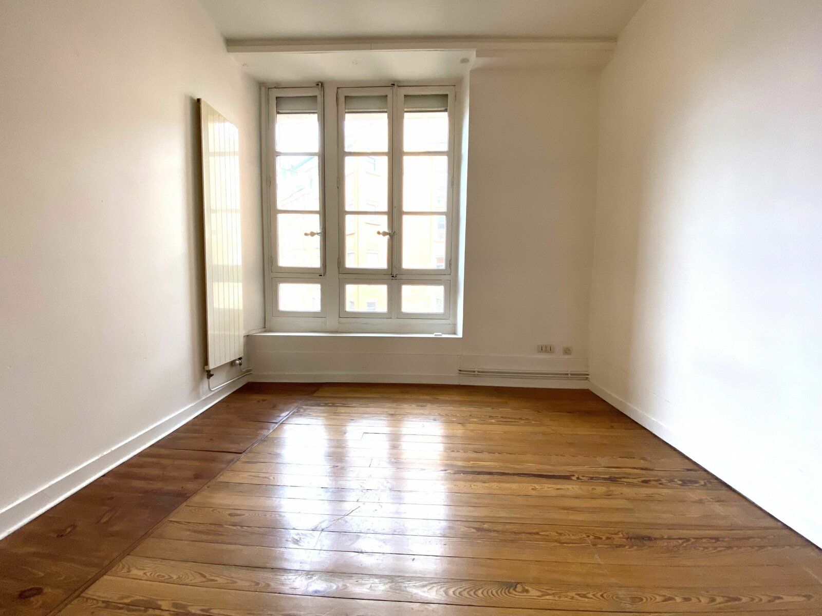 Appartement à vendre 3 106.01m2 à Grenoble vignette-4