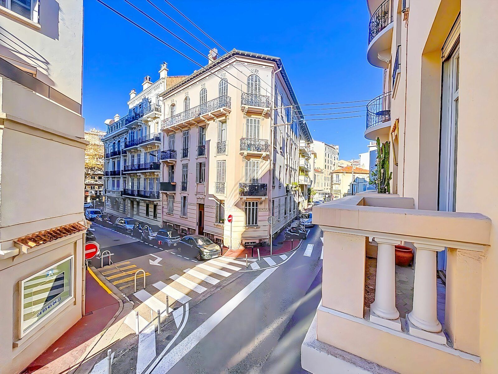 Appartement à vendre 5 118.64m2 à Cannes vignette-13