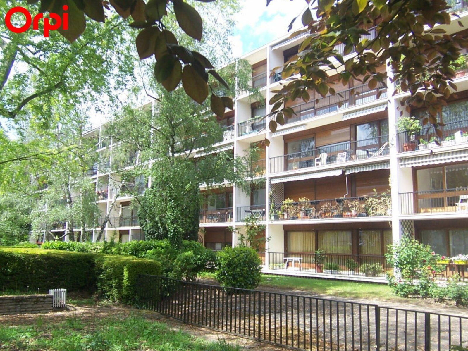 Appartement à vendre 4 89.52m2 à Châtenay-Malabry vignette-1