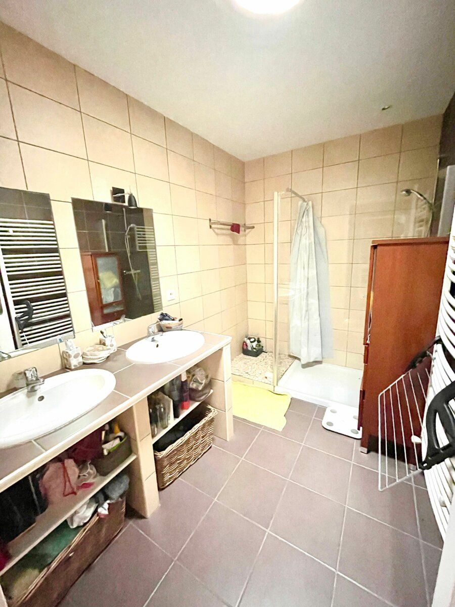 Appartement à vendre 3 96m2 à Saint-Romain-le-Puy vignette-6