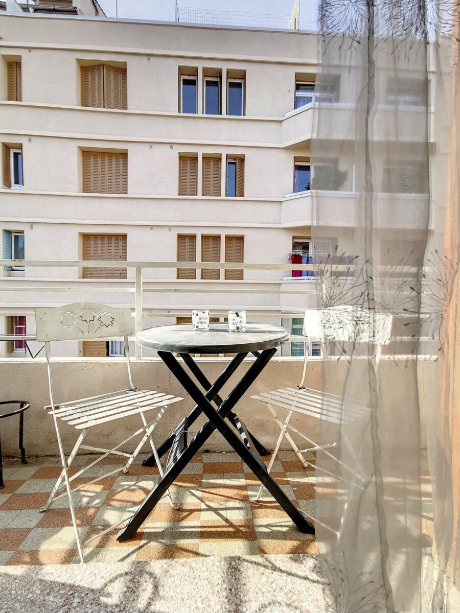 Appartement à vendre 3 56m2 à Toulon vignette-4