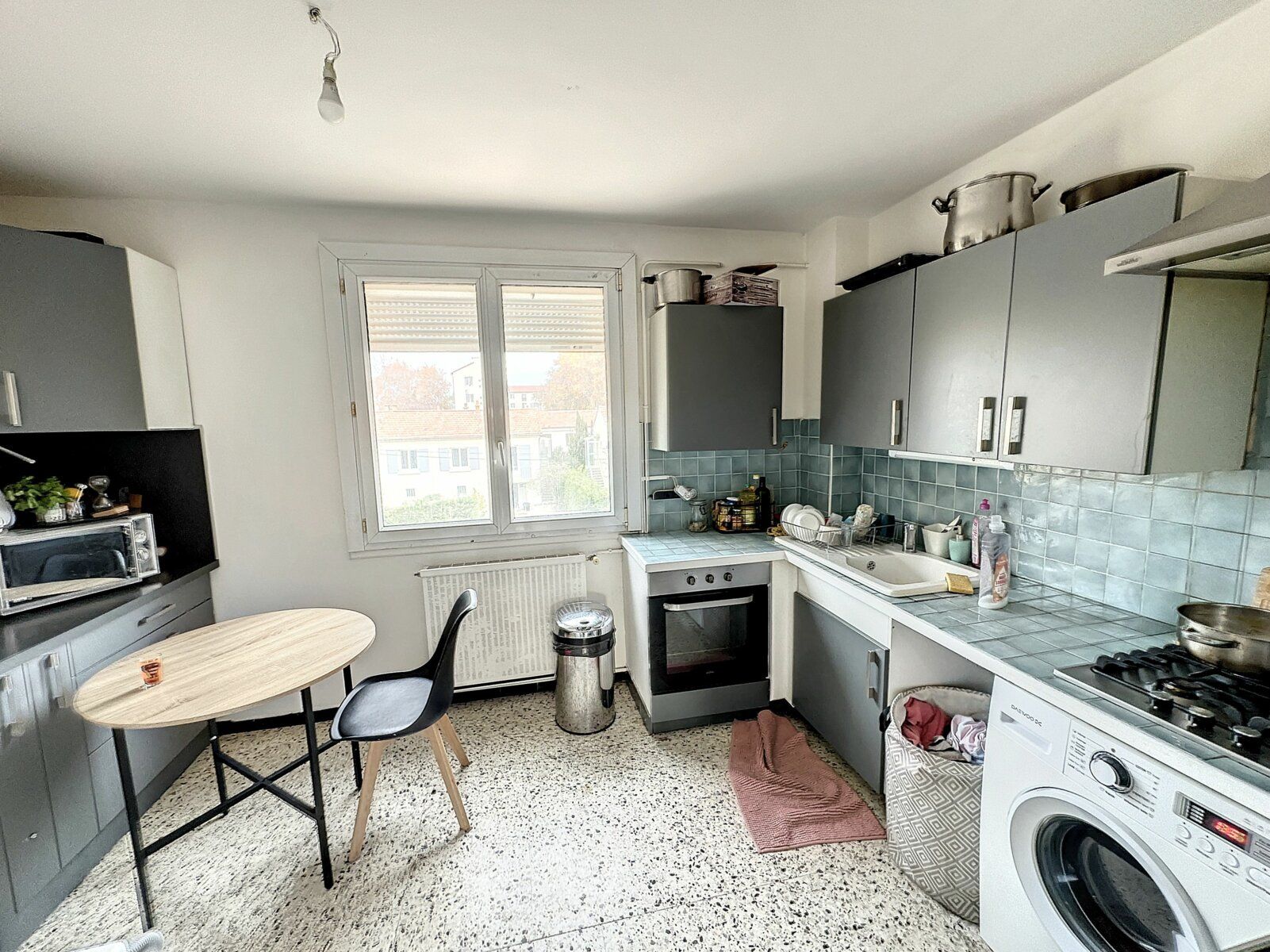 Appartement à vendre 4 98m2 à Avignon vignette-4