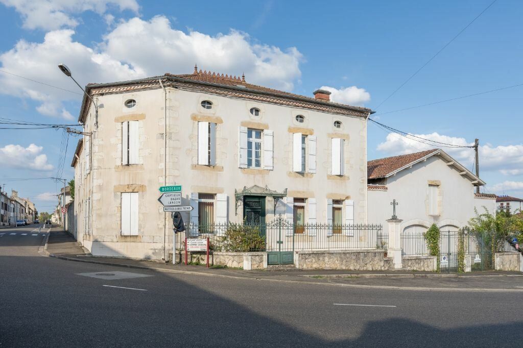 Maison à vendre 9 260m2 à Roquefort vignette-1