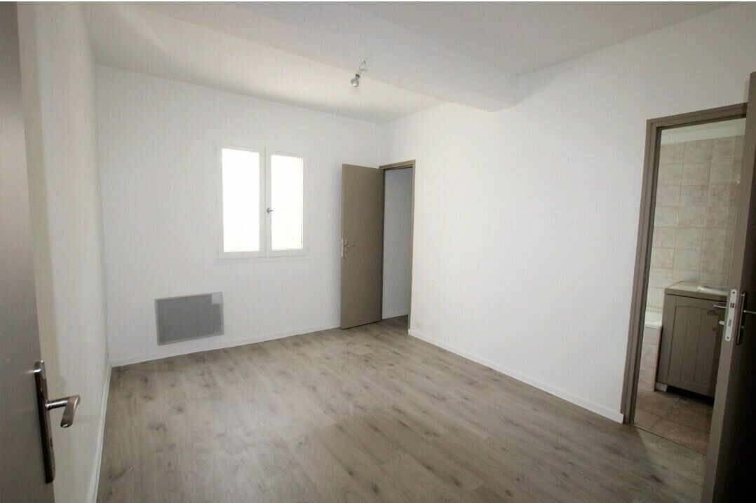 Appartement à vendre 3 78m2 à Morières-lès-Avignon vignette-2
