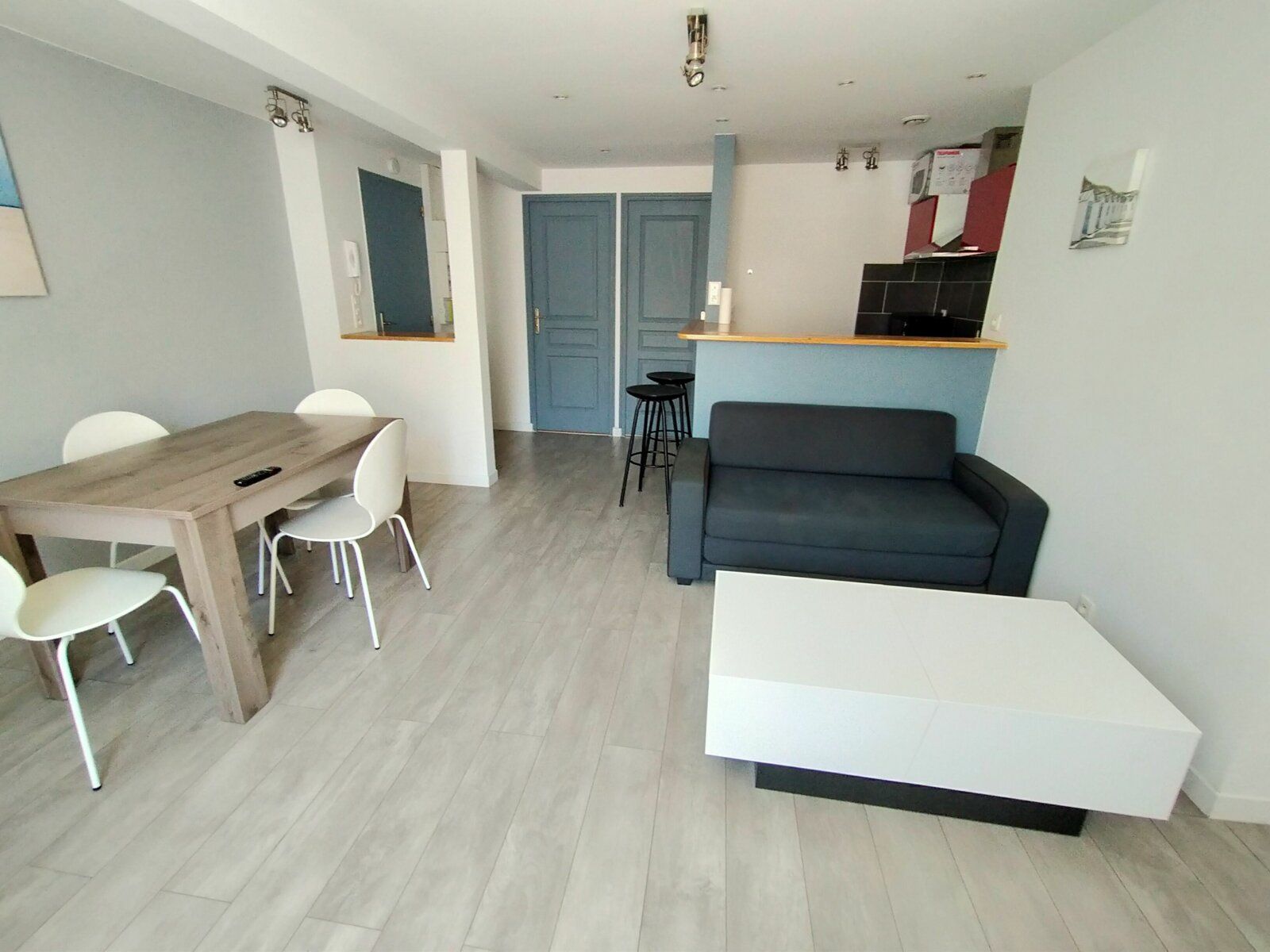 Appartement à louer 2 35m2 à Limoges vignette-2