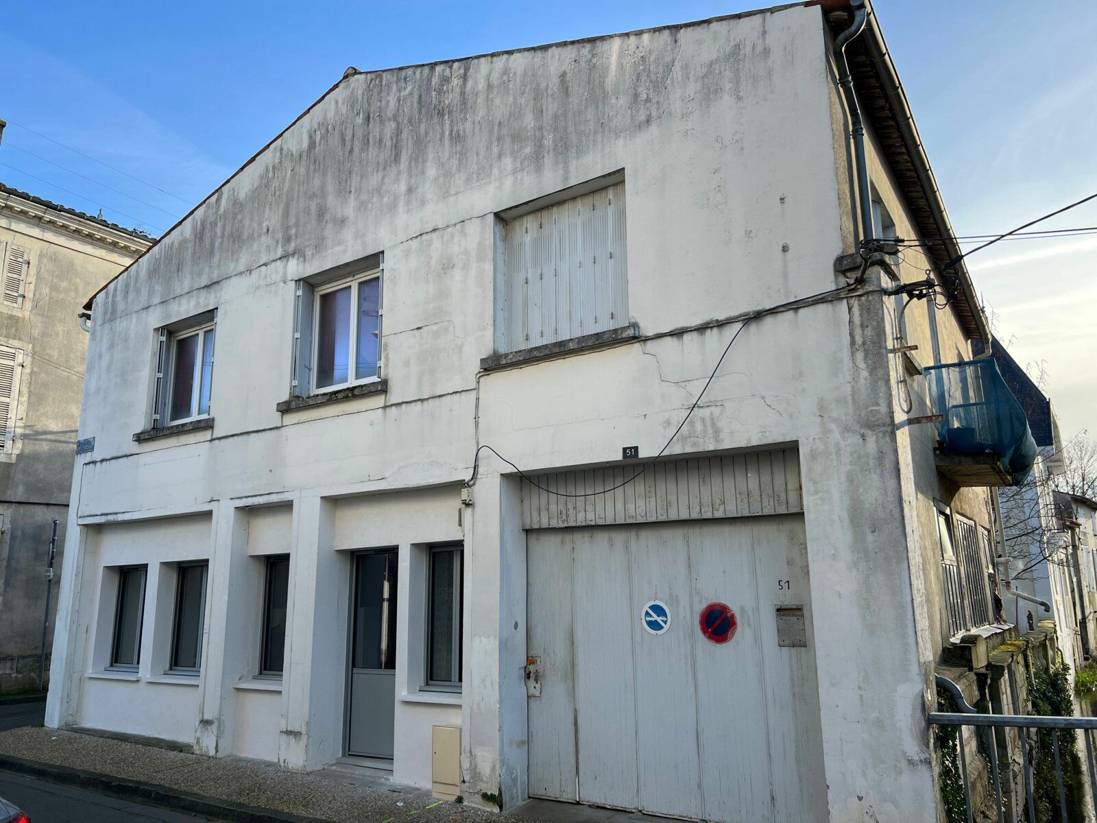 Immeuble à vendre 4 94.65m2 à Saint-Jean-d'Angély vignette-1