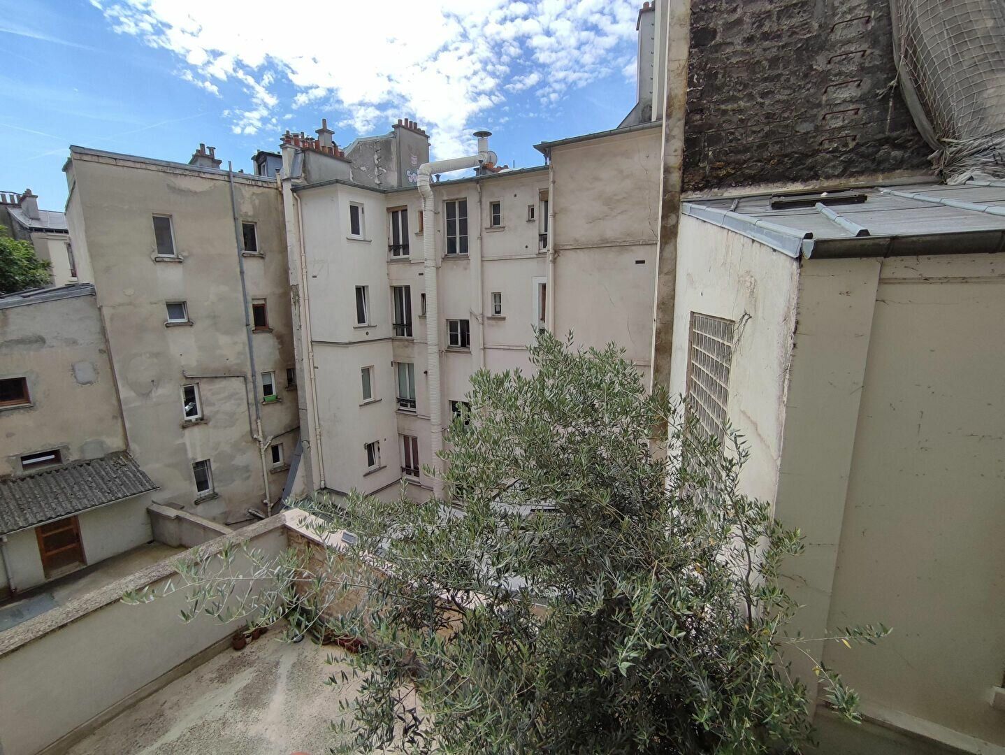 Appartement à vendre 3 60.77m2 à Paris 18 vignette-5