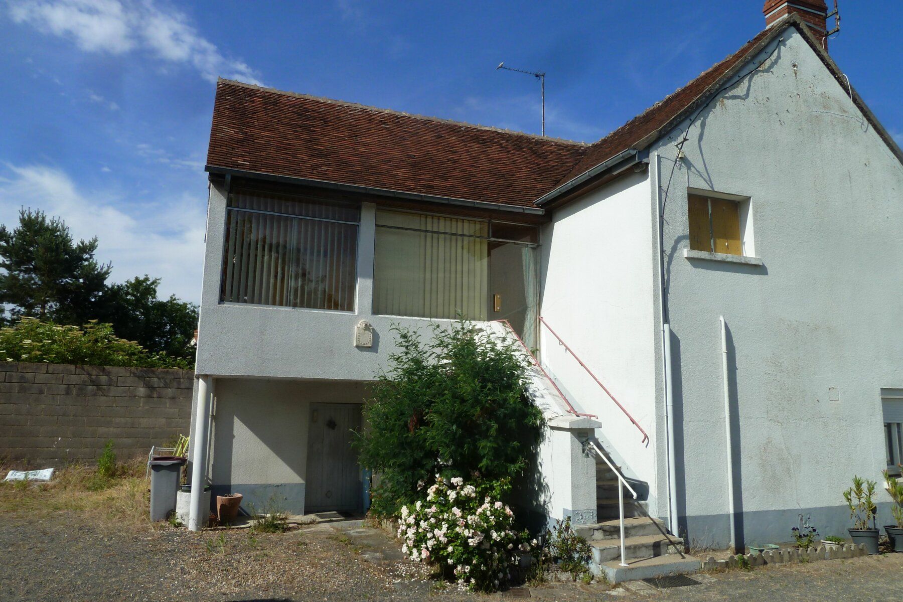 Maison à vendre 2 m2 à Saint-Romain-sur-Cher vignette-1