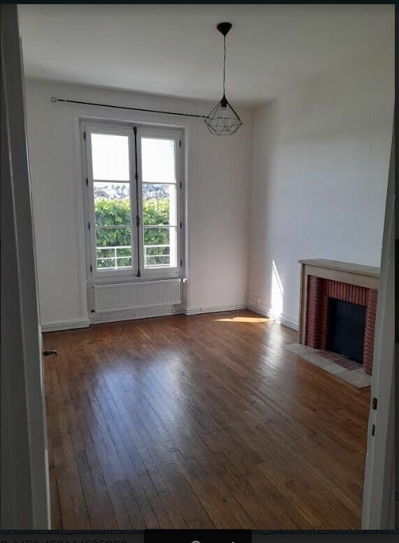 Appartement à louer 1 m2 à Blois vignette-1