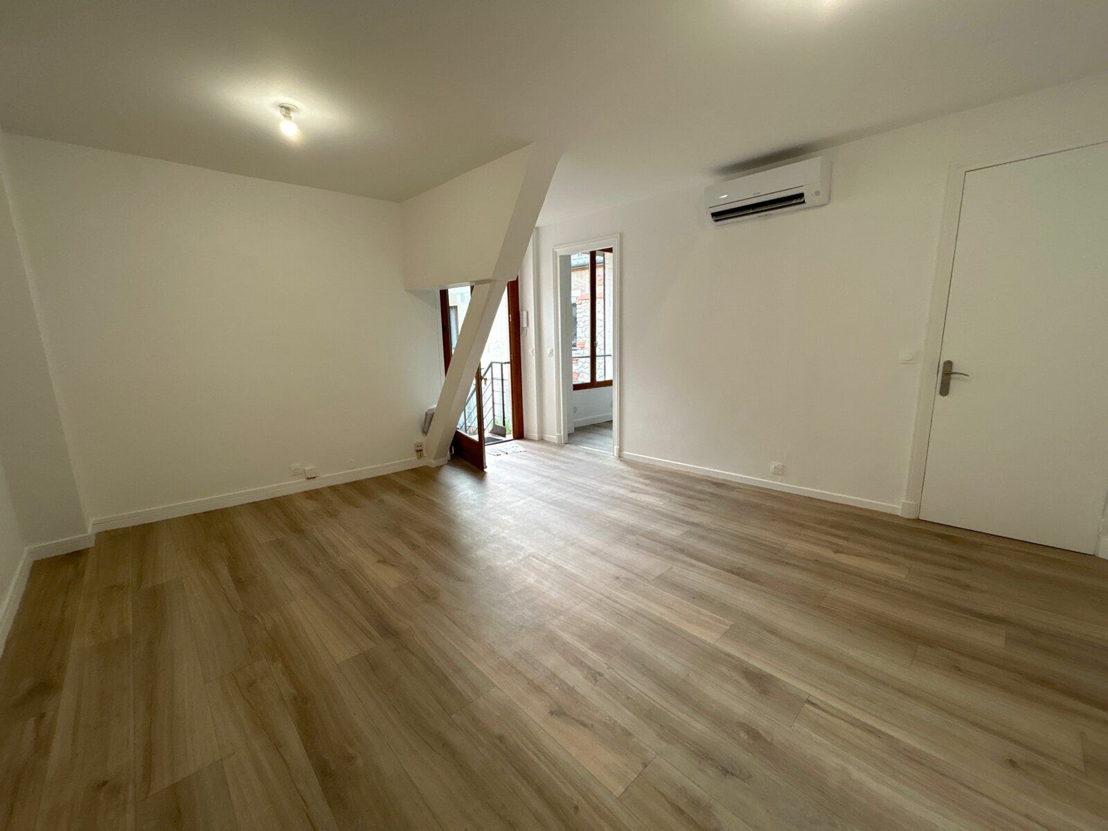 Appartement à louer 1 30m2 à Reims vignette-4