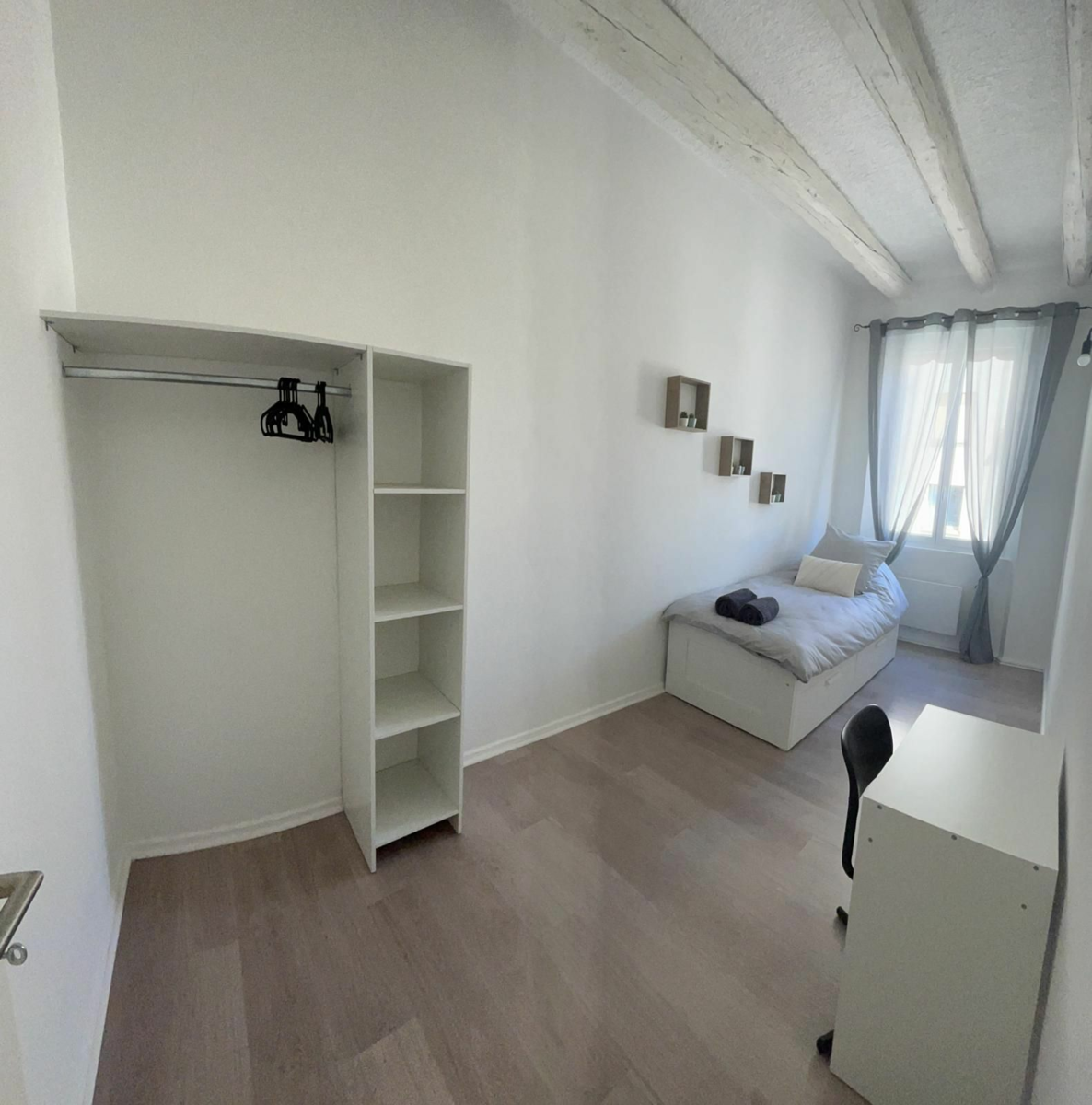 Appartement à vendre 4 68m2 à Avignon vignette-3