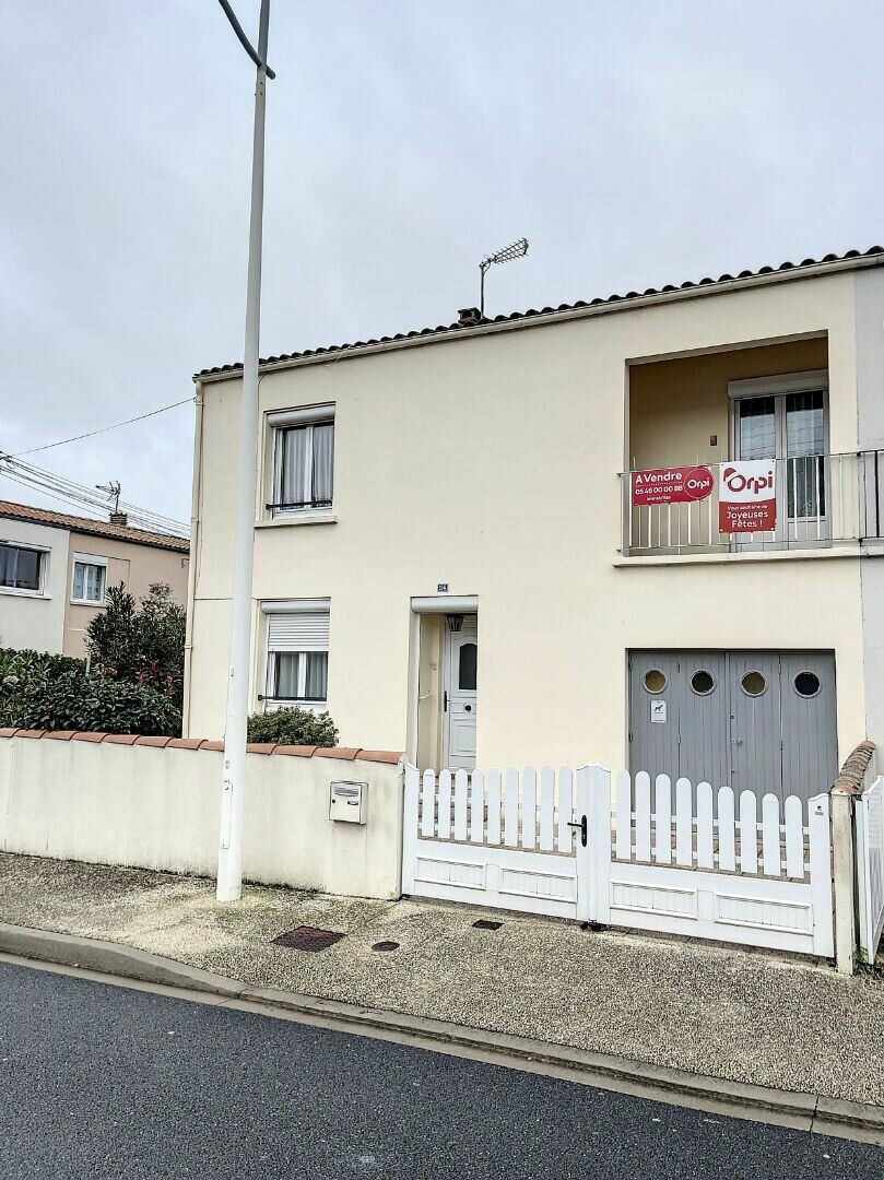 Maison à vendre 5 85m2 à La Rochelle vignette-1
