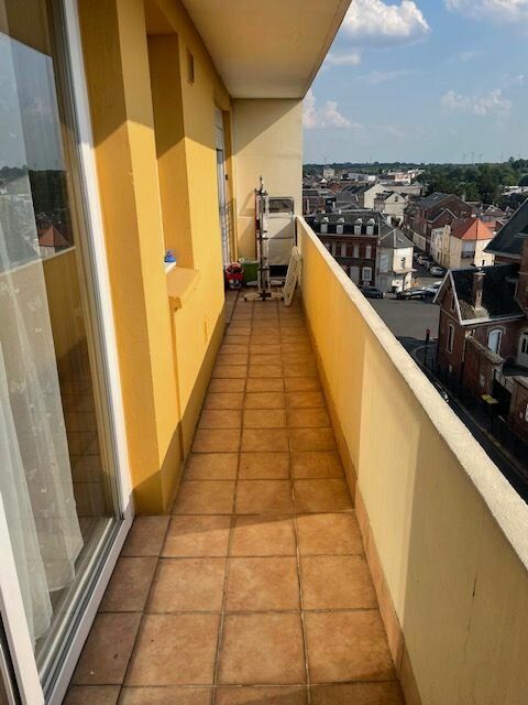 Appartement à vendre 4 66m2 à Saint-Quentin vignette-2