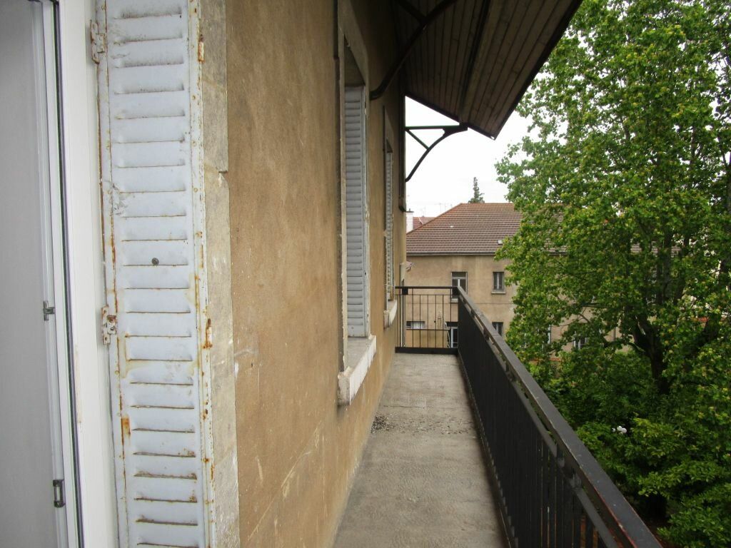 Appartement à louer 3 55m2 à Bourg-en-Bresse vignette-6