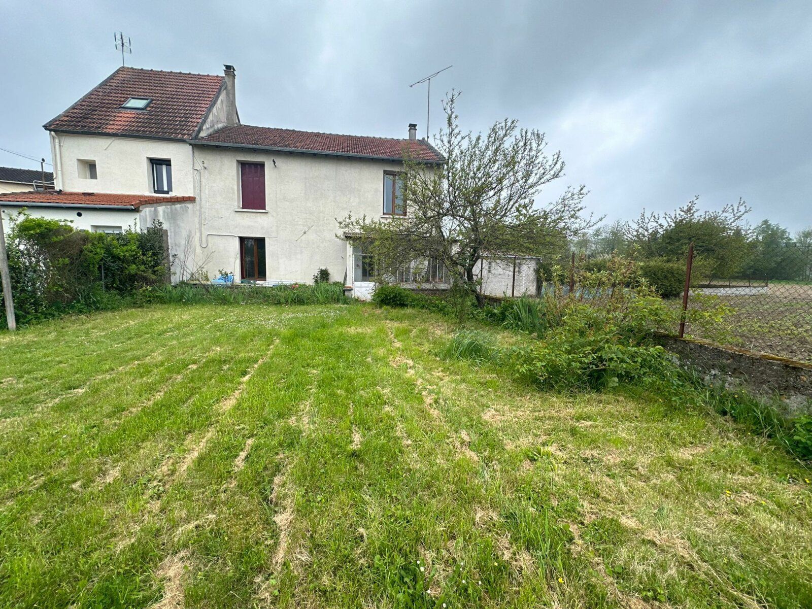 Maison à vendre 5 145m2 à Saâcy-sur-Marne vignette-3
