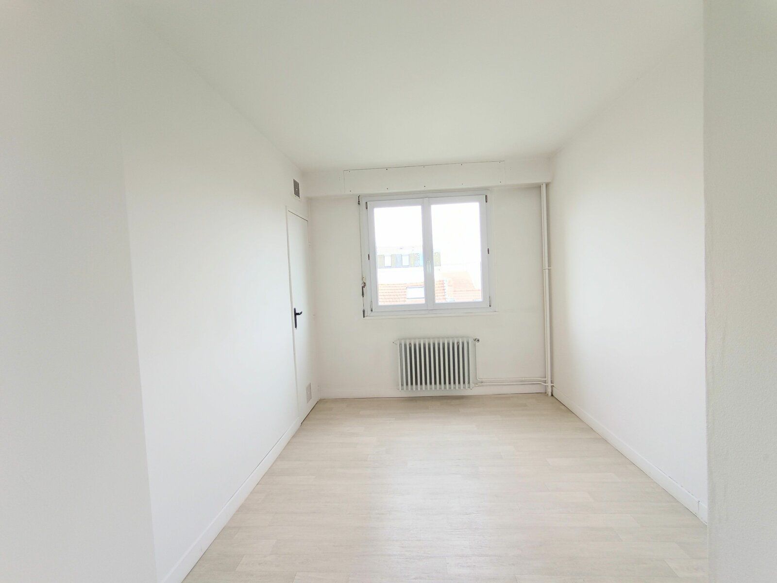Appartement à vendre 2 67.9m2 à Reims vignette-7