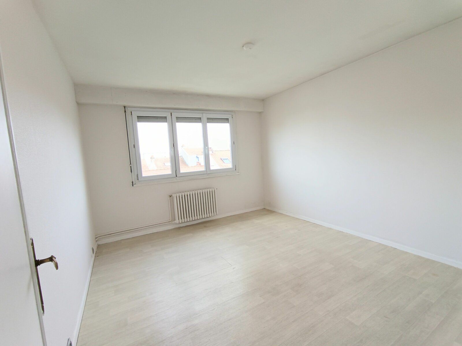 Appartement à vendre 2 67.9m2 à Reims vignette-9