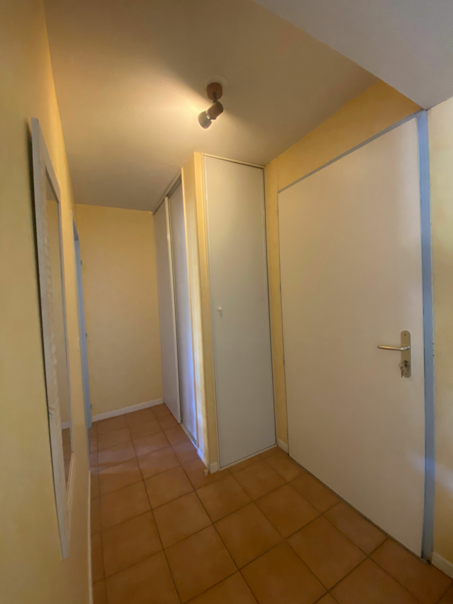 Appartement à vendre 3 59.35m2 à Château-Arnoux-Saint-Auban vignette-4