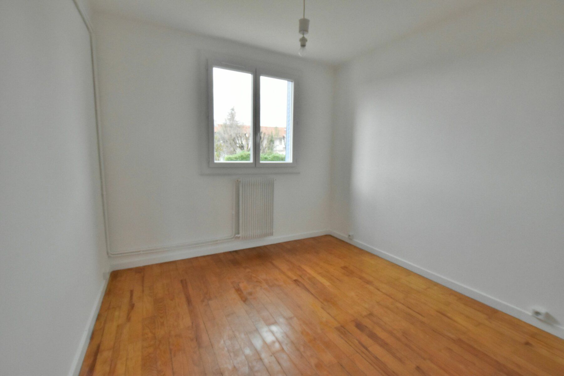 Appartement à vendre 4 63.68m2 à Saint-Genis-Laval vignette-4