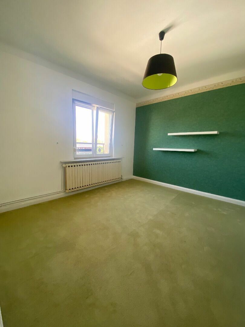 Appartement à vendre 5 m2 à Metz vignette-4