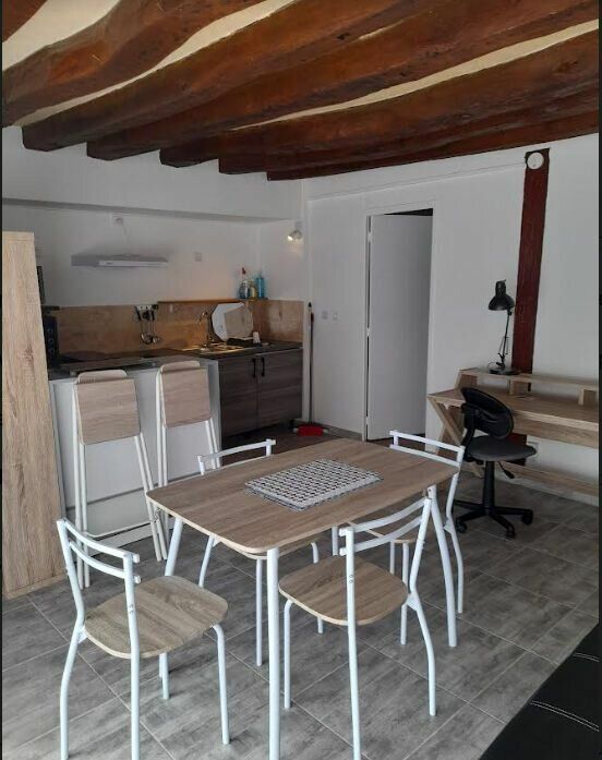 Appartement à louer 1 m2 à Blois vignette-1