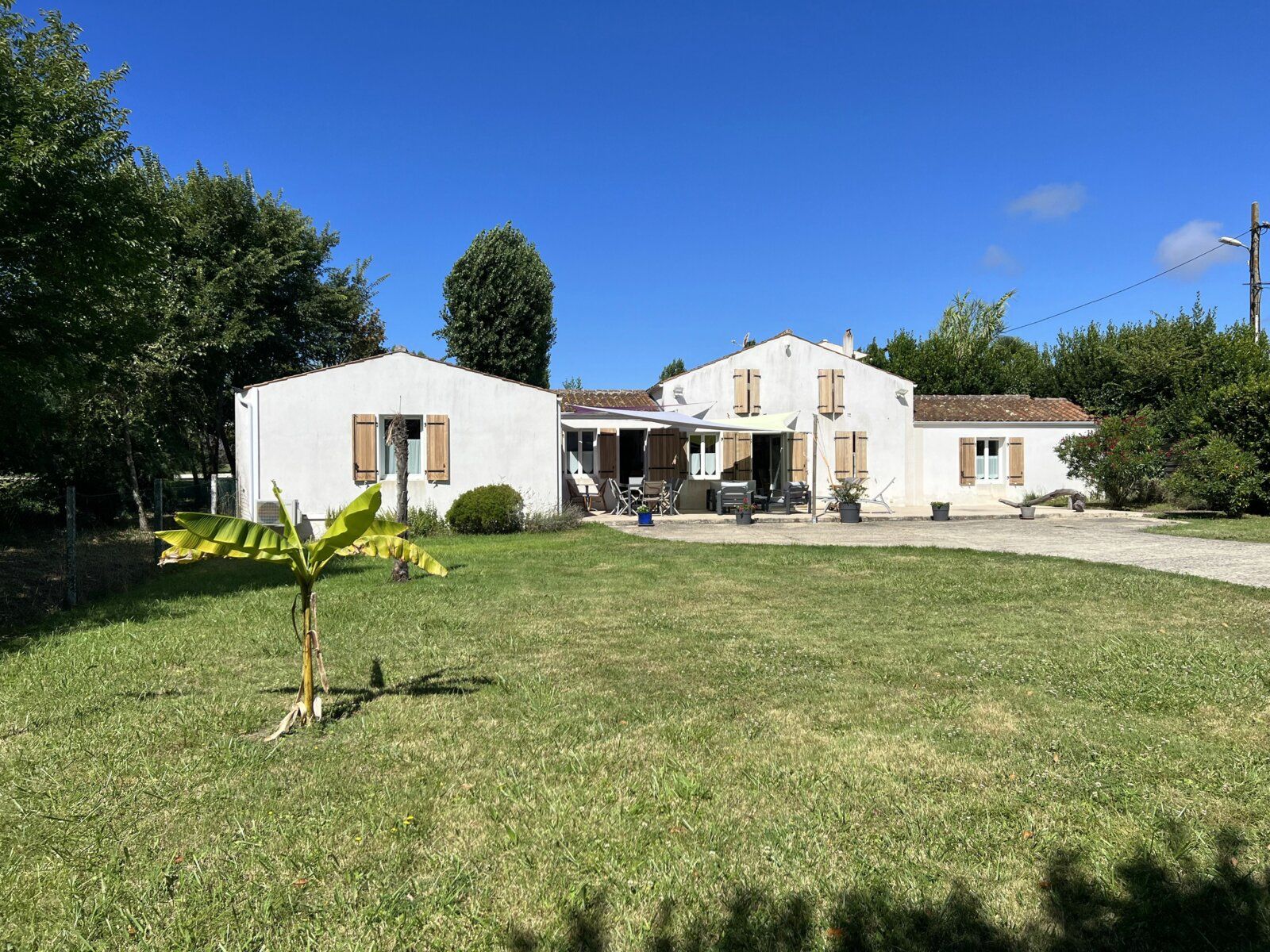 Maison à vendre 4 105.52m2 à Le Château-d'Oléron vignette-1