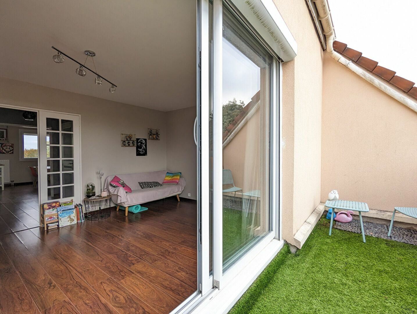 Appartement à vendre 4 103.5m2 à Lagny-sur-Marne vignette-1