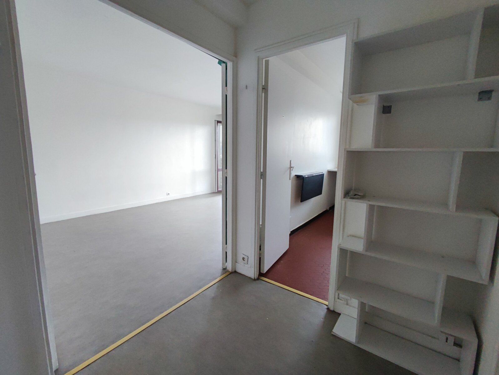 Appartement à louer 3 56.75m2 à Rosny-sous-Bois vignette-25
