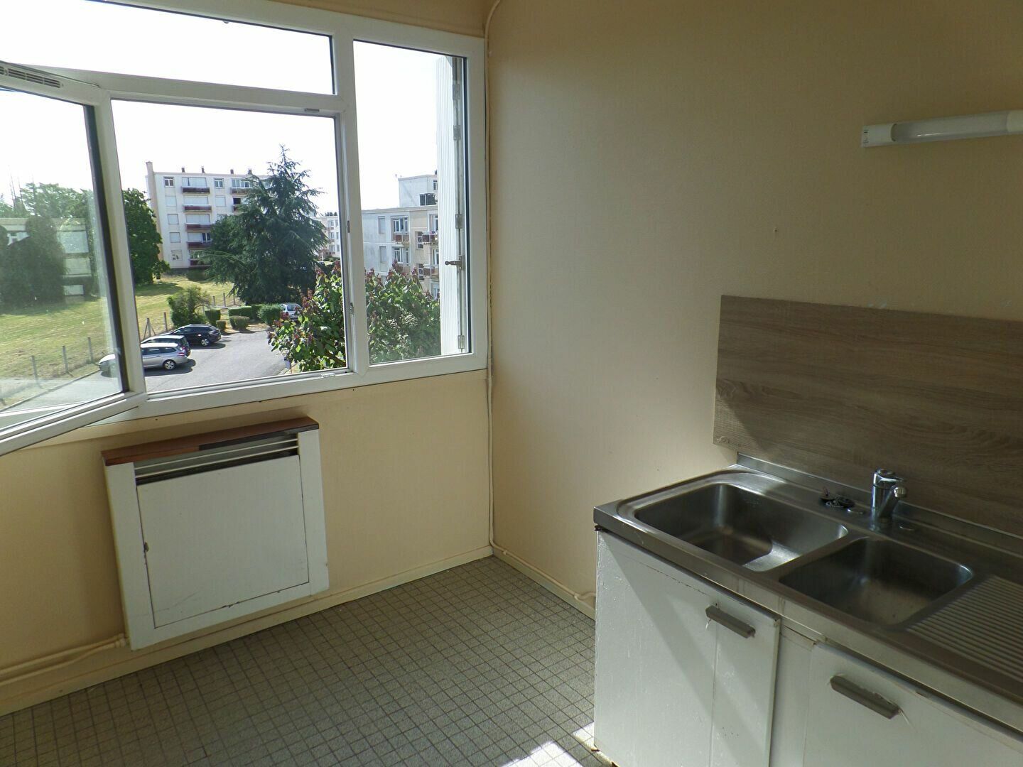 Appartement à vendre 4 80.17m2 à Saint-Aubin-lès-Elbeuf vignette-3