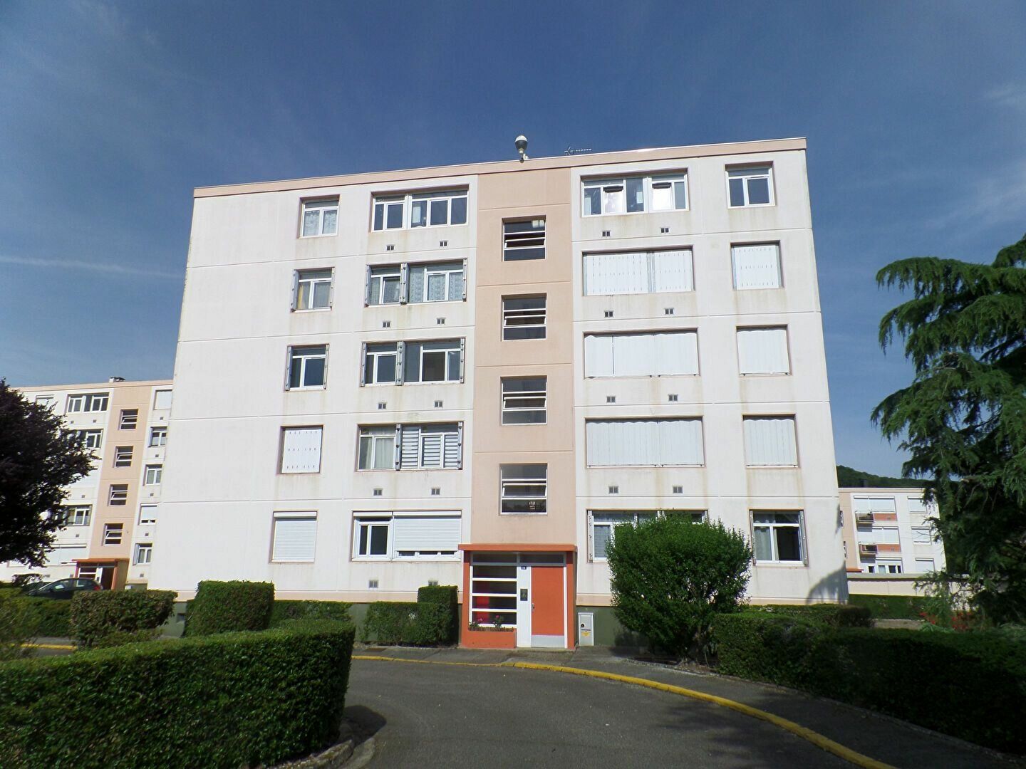 Appartement à vendre 4 80.17m2 à Saint-Aubin-lès-Elbeuf vignette-1
