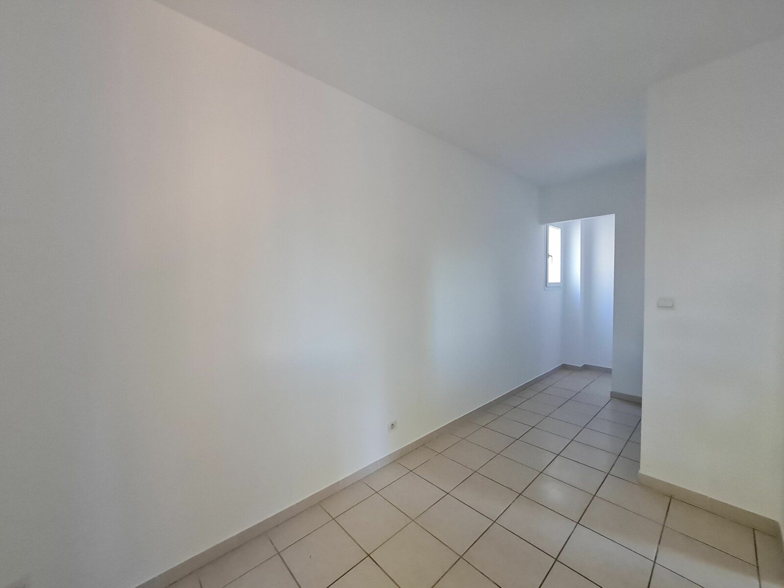 Maison à vendre 4 m2 à Rochefort-du-Gard vignette-10