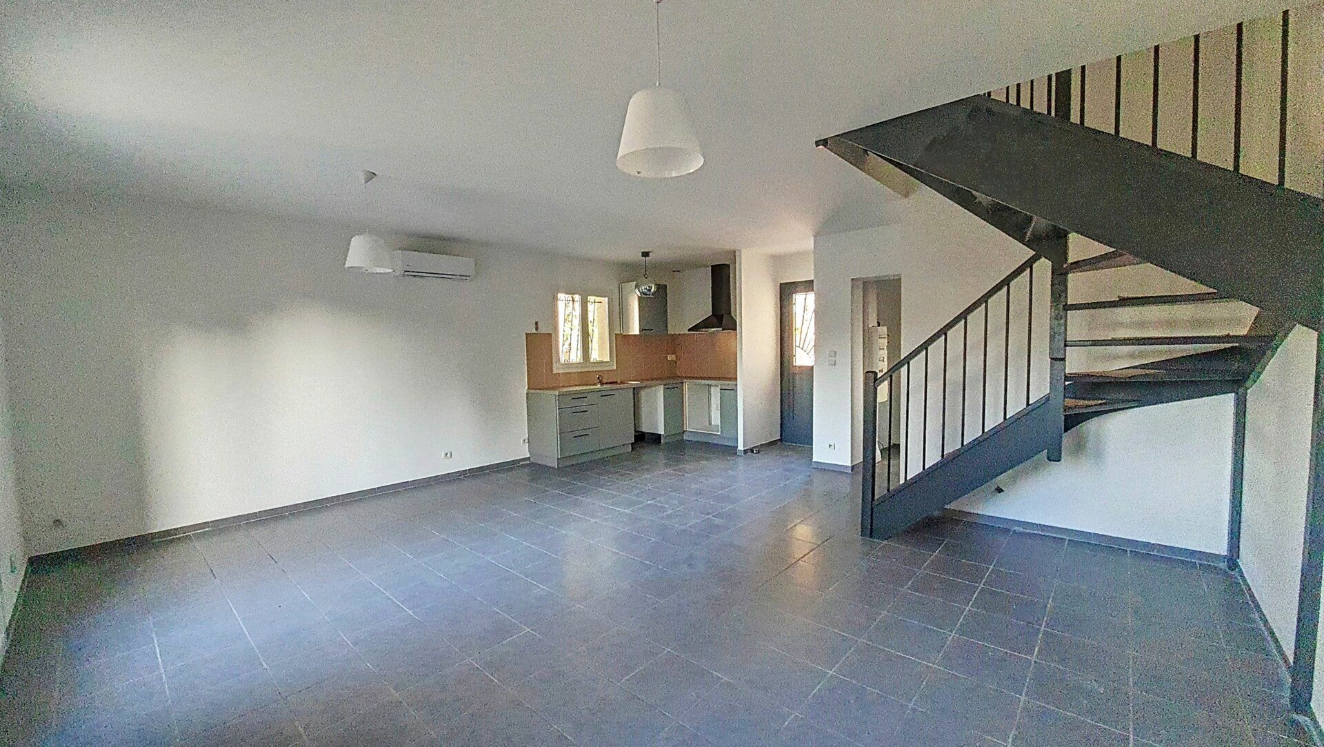 Maison à vendre 4 m2 à Rochefort-du-Gard vignette-4