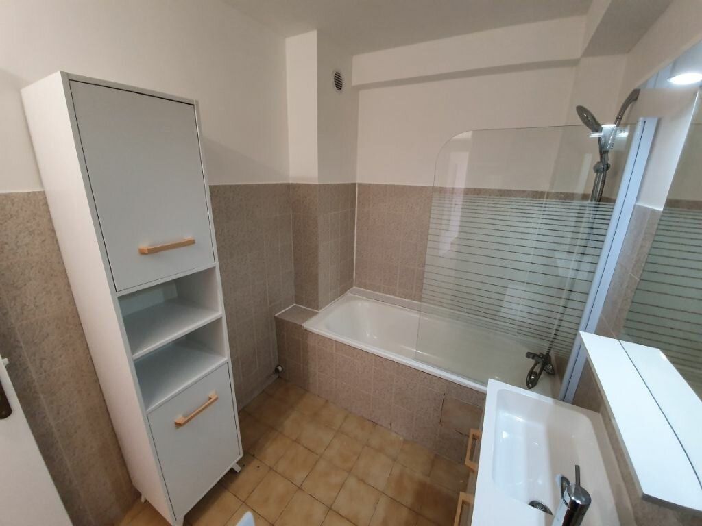 Appartement à louer 1 m2 à Montpellier vignette-7