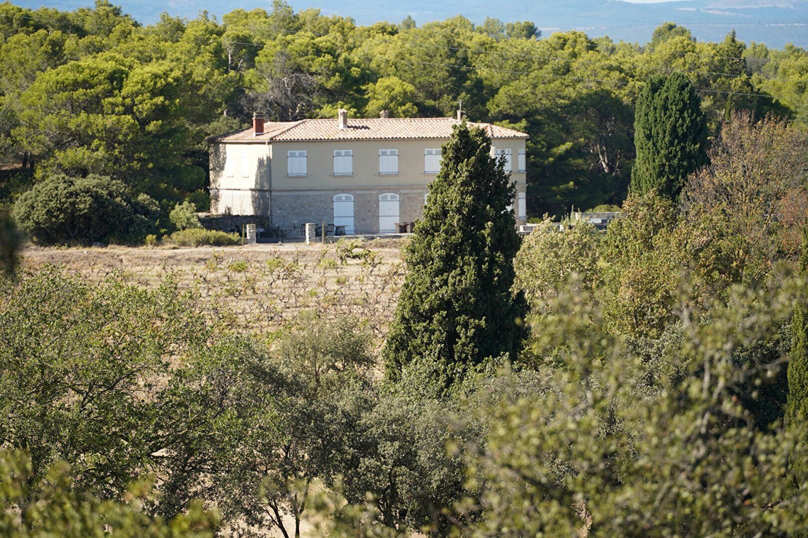 Maison à vendre 7 260m2 à Montbrun-des-Corbières vignette-1