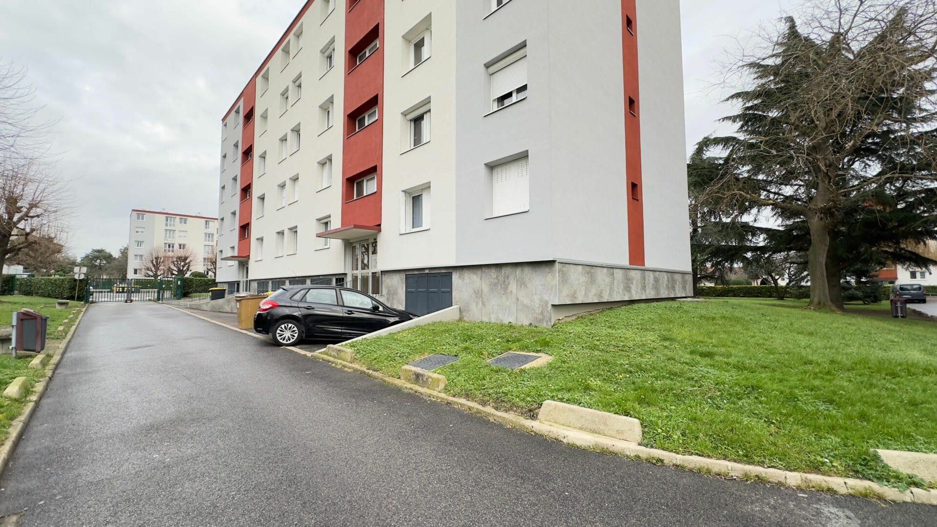 Appartement à vendre 4 68m2 à Neuilly-sur-Marne vignette-12