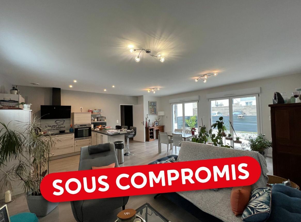 Maison à vendre 4 107m2 à Saint-Étienne-lès-Remiremont vignette-1