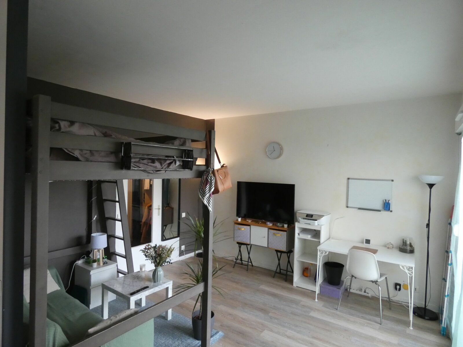 Appartement à vendre 1 30.55m2 à Saint-Genis-Laval vignette-3