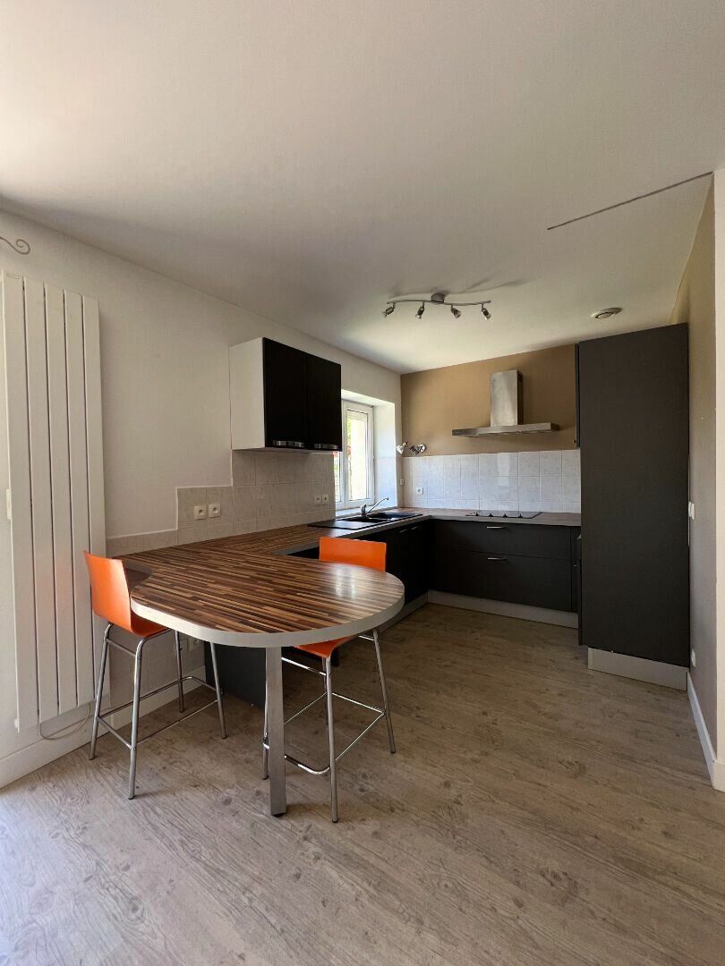Appartement à vendre 3 m2 à Saint-Jean-de-Moirans vignette-6