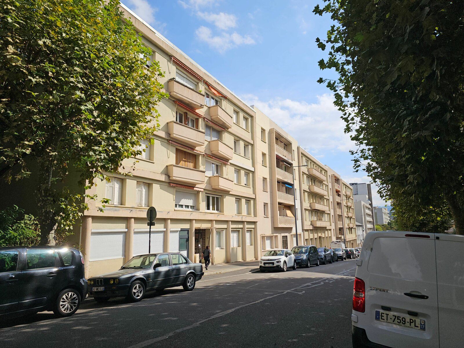 Appartement à vendre 3 81.6m2 à Saint-Étienne vignette-3
