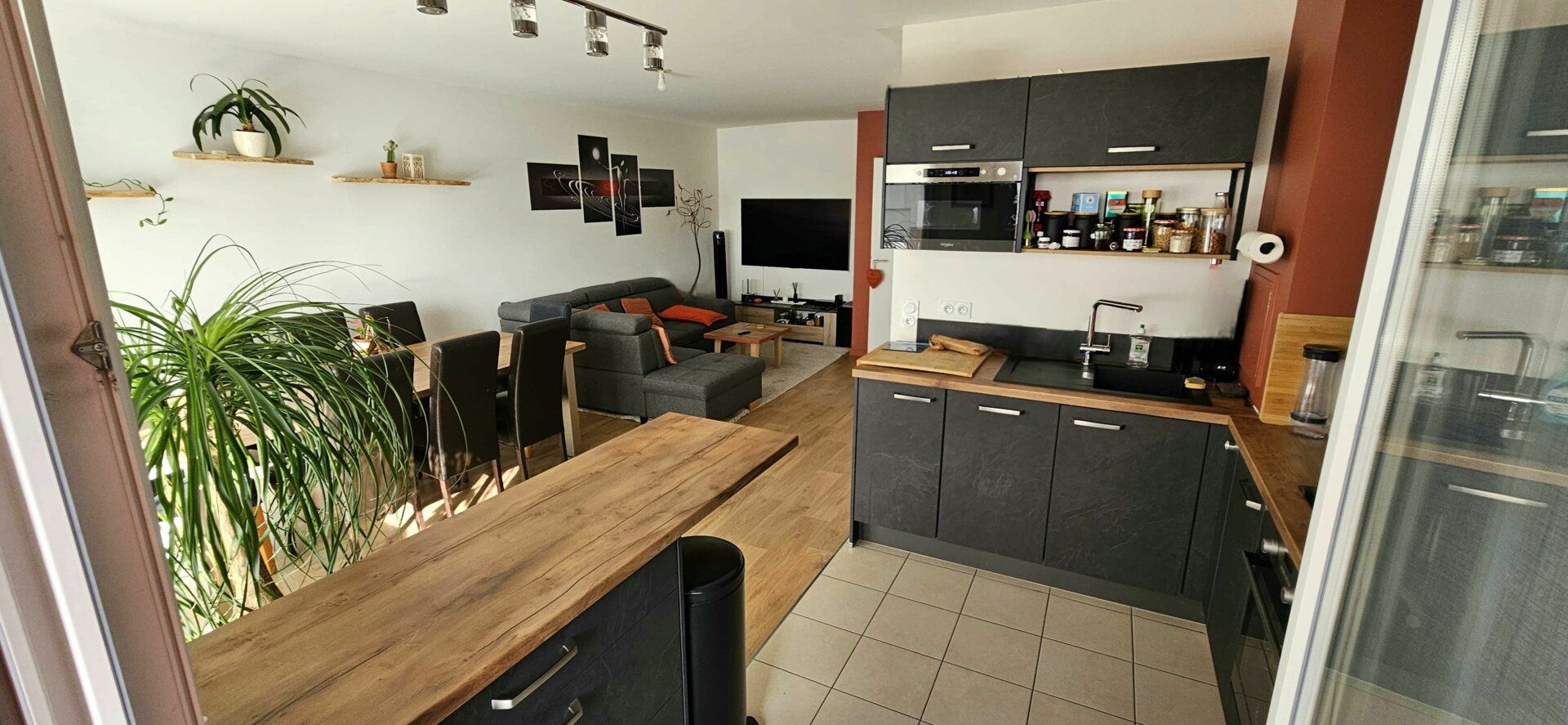 Appartement à vendre 5 93m2 à Neuilly-sur-Marne vignette-2