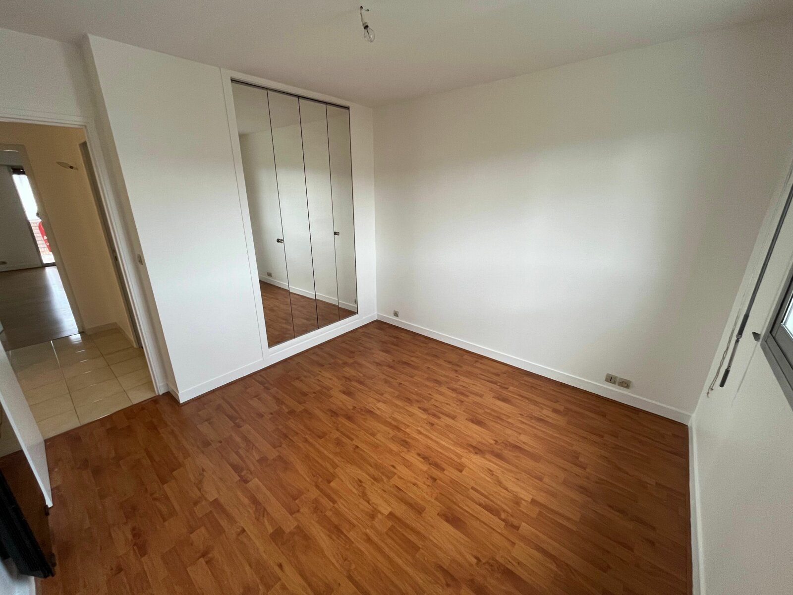 Appartement à vendre 3 m2 à Neuilly-Plaisance vignette-4
