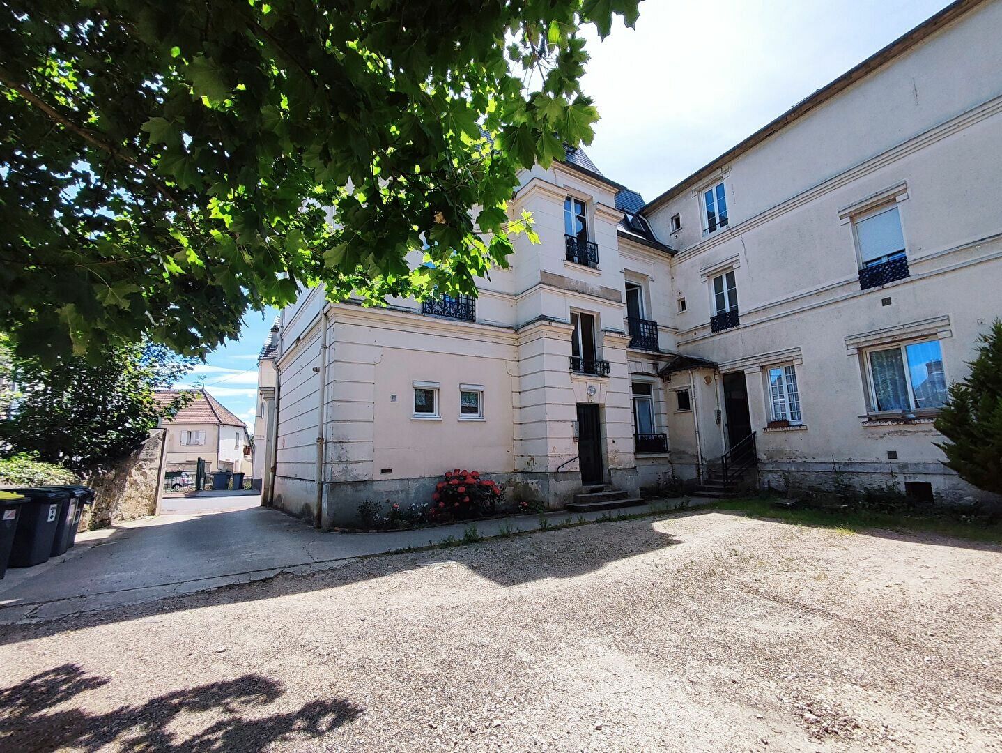 Appartement à vendre 2 40.4m2 à Chaumont-en-Vexin vignette-1