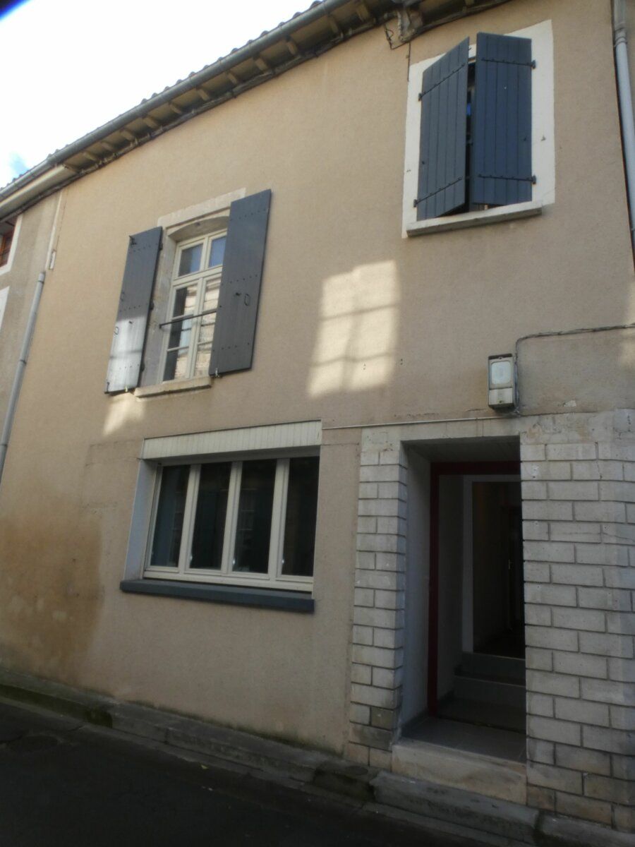 Maison à vendre 3 150m2 à Nanteuil vignette-9