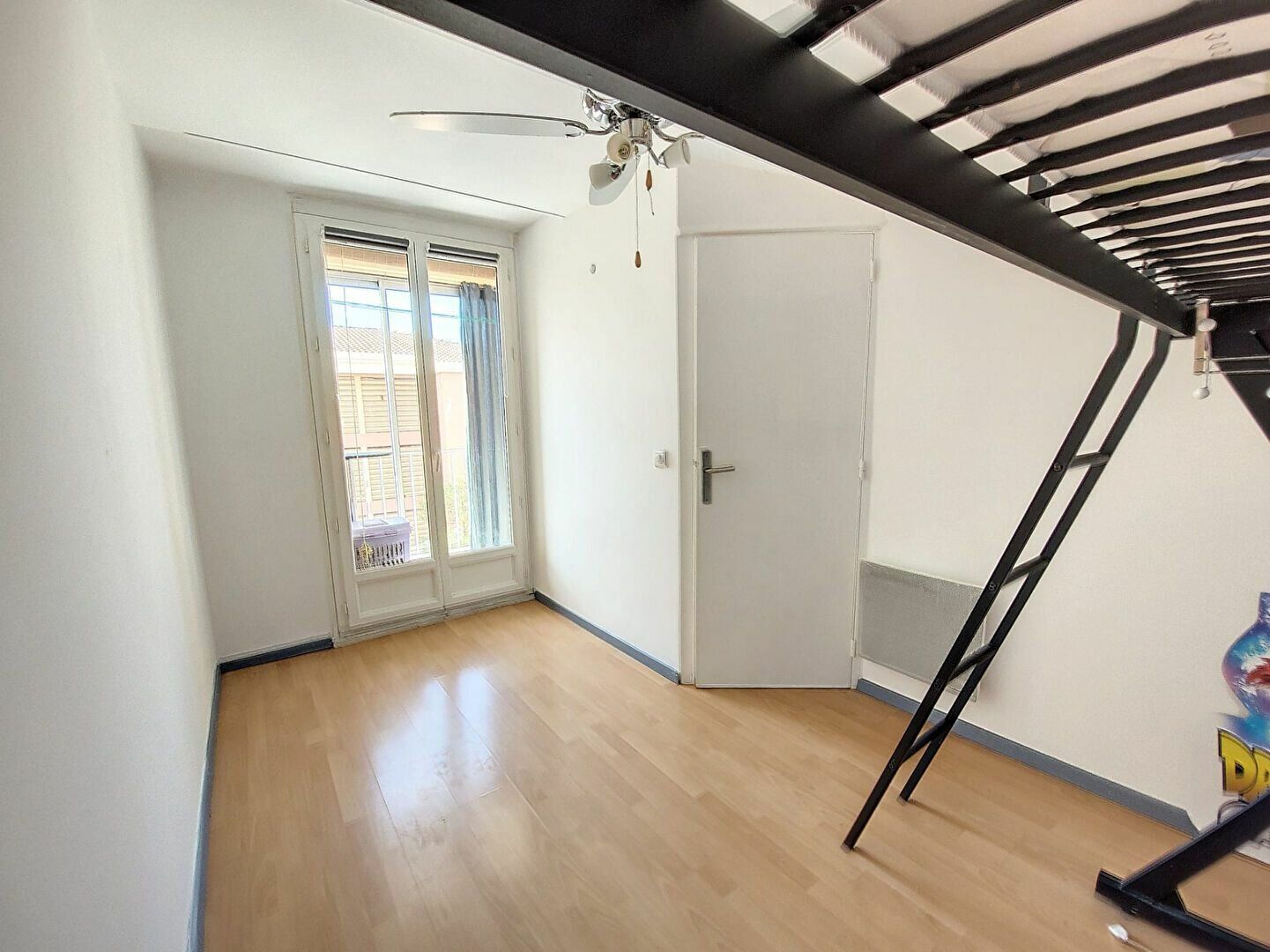 Appartement à vendre 2 53m2 à Saint-Raphaël vignette-11