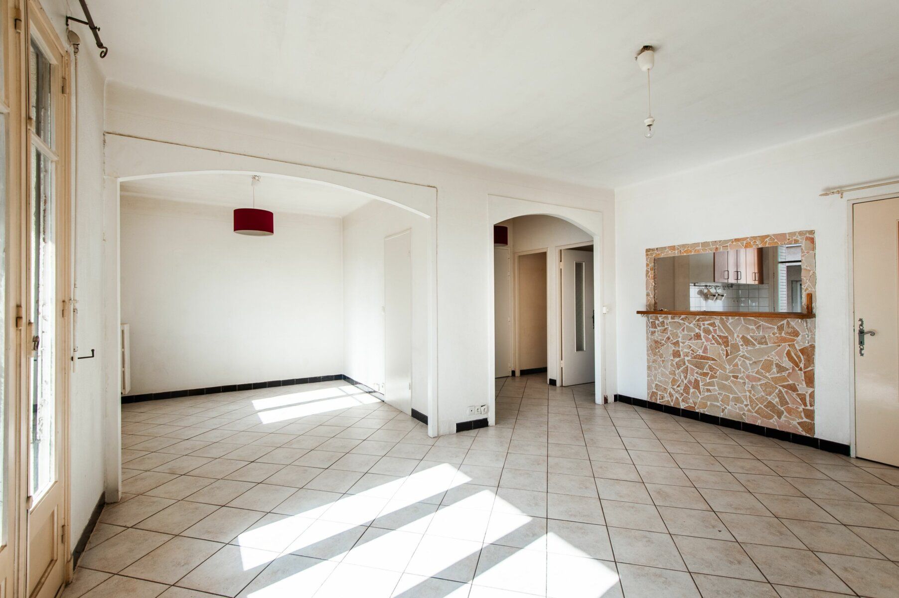 Appartement à vendre 4 m2 à Aix-en-Provence vignette-2