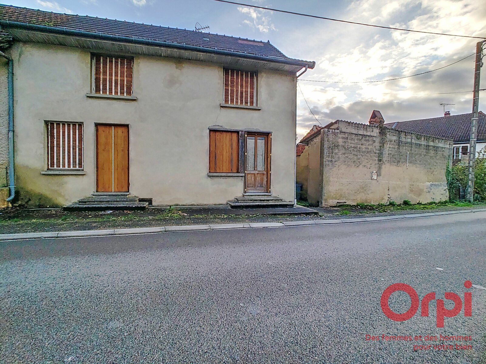 Maison à vendre 4 136m2 à Longwy-sur-le-Doubs vignette-16