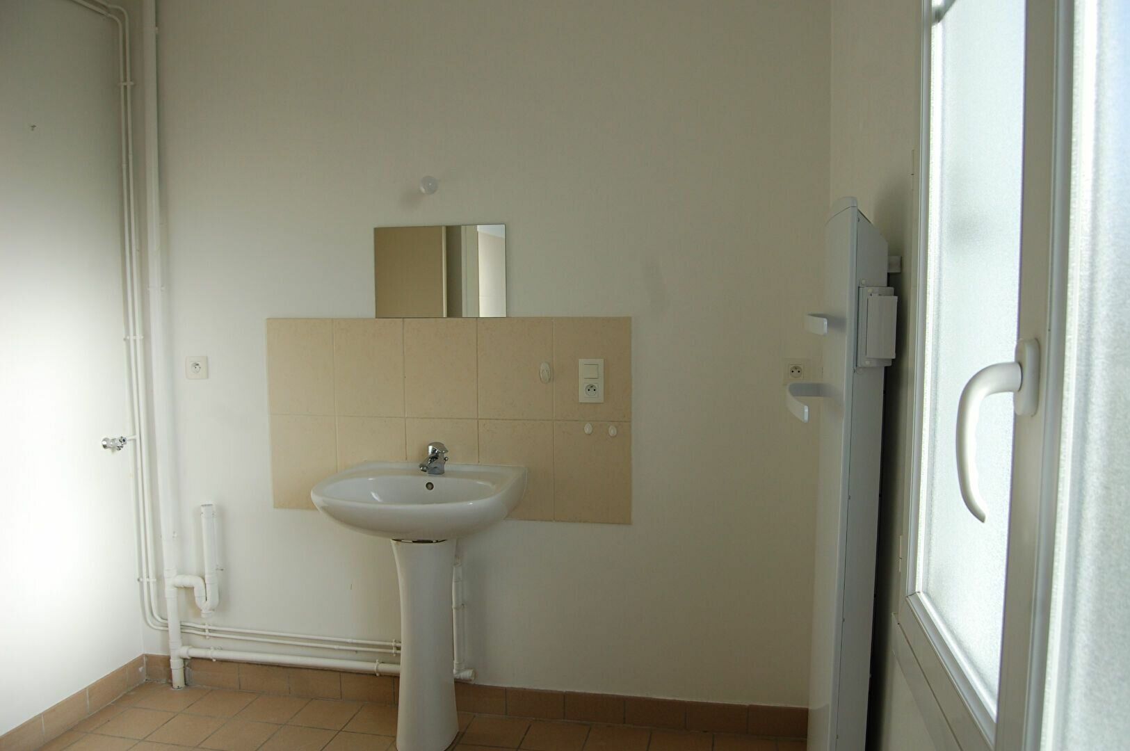 Appartement à louer 3 m2 à Saint-Satur vignette-11