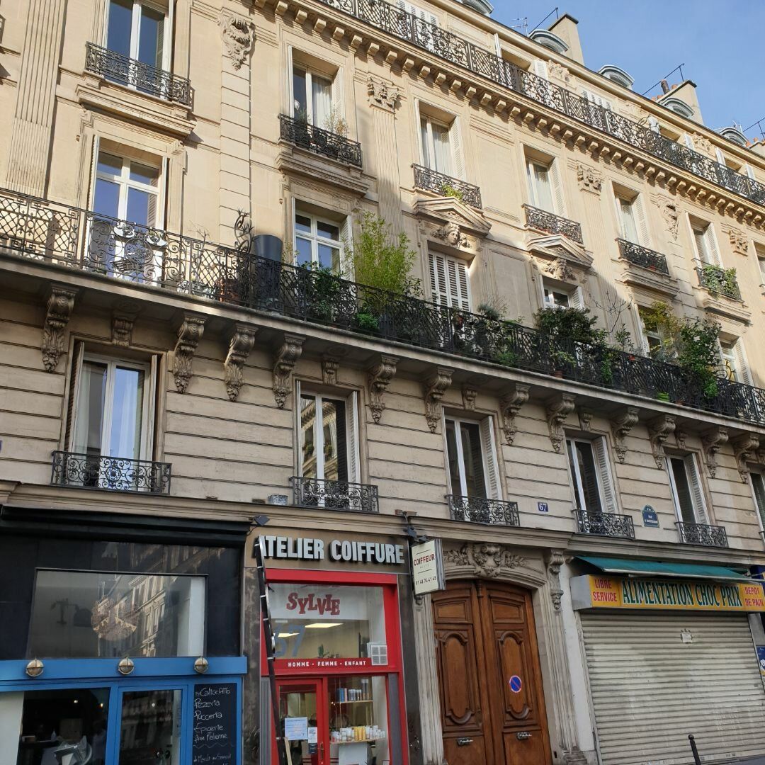 Appartement à vendre 1 6.78m2 à Paris 8 vignette-1