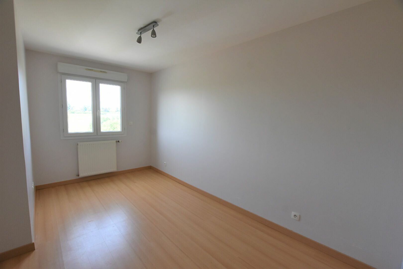 Appartement à vendre 2 68.9m2 à Saint-Martin-en-Haut vignette-3