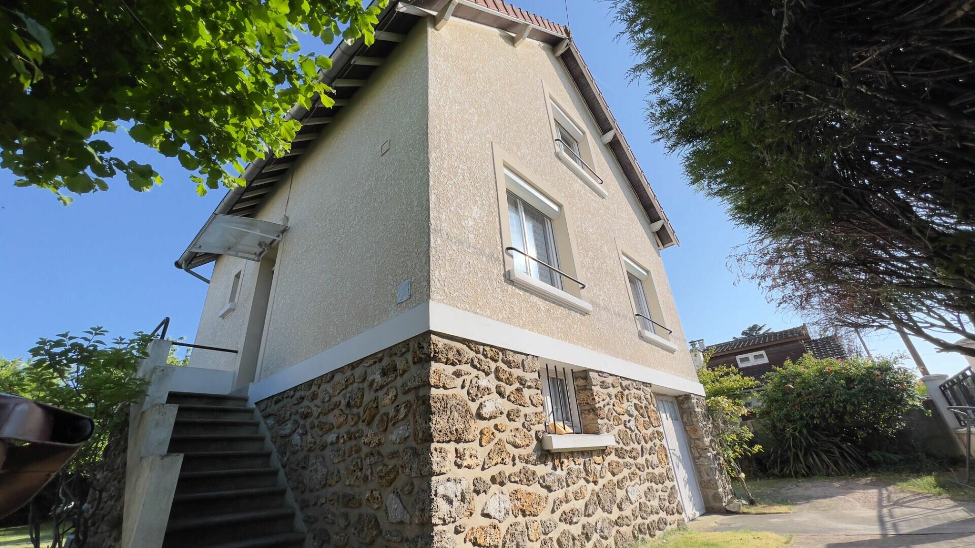 Maison à vendre 3 0m2 à Neuilly-sur-Marne vignette-2